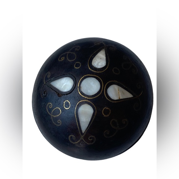 Vintage Walnut Wood Mother of Pearl MOP Inlay Red Velvet Interior Ring Gift Box - Picture 8 of 8